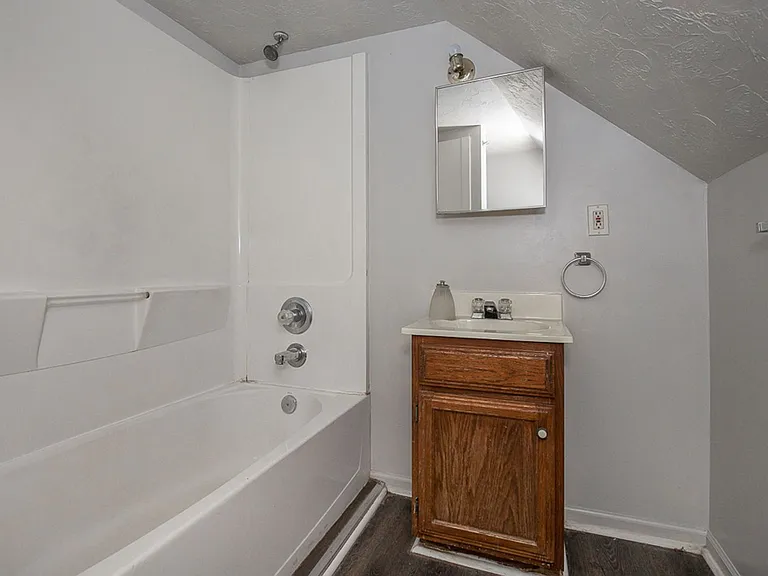 3333 Desota Ave — Photo 3