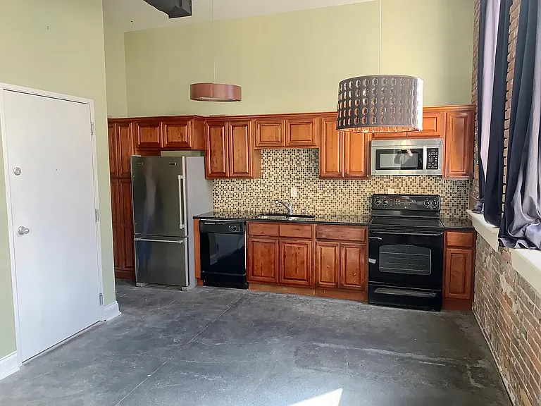 509 Delaware St #201 — Photo 9