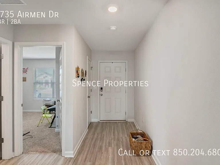 4735 Airmen Dr — Photo 12