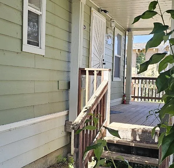 9425 Cherry St — Photo 5