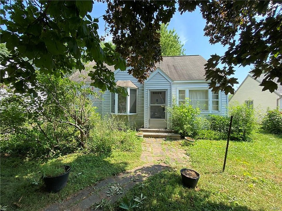 1st image of 114 Traister Dr