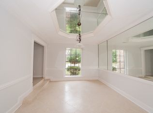 15402 Misty Hollow Dr, Houston, TX 77068