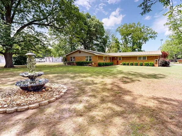 442 Hicks Rd, Dothan, AL 36303