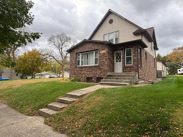 219 S 9th St, Montevideo, MN 56265