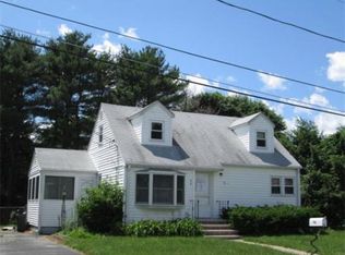 48 Richard Cir, Woburn, MA 01801