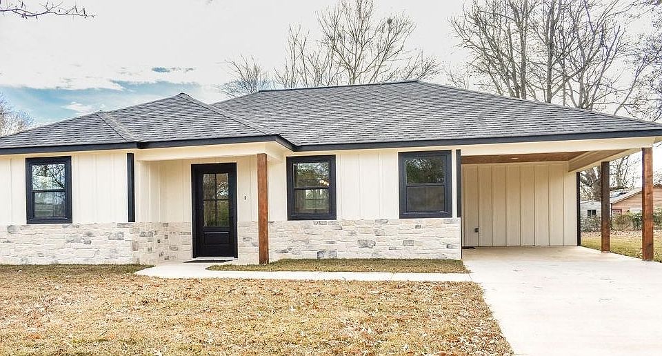 1st image of 1904 Spring St