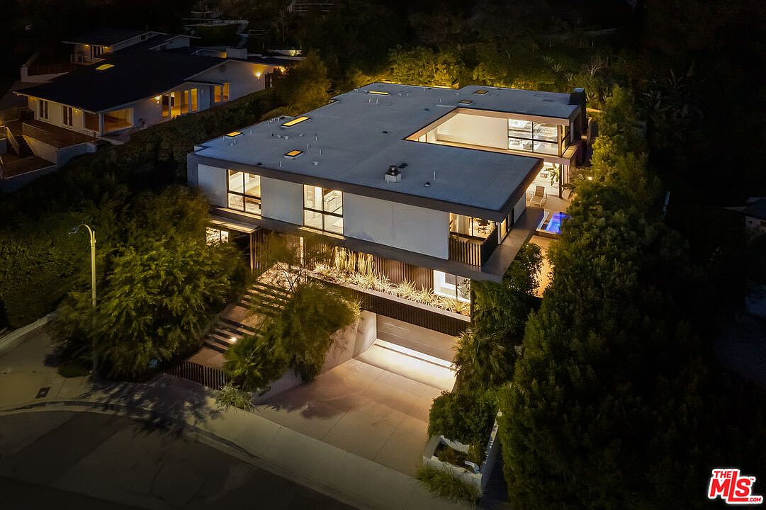 1860 N Doheny Dr, Los Angeles, CA 90069 | Zillow