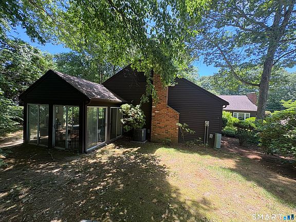 2nd image of 6 Ladshaw Drive #6