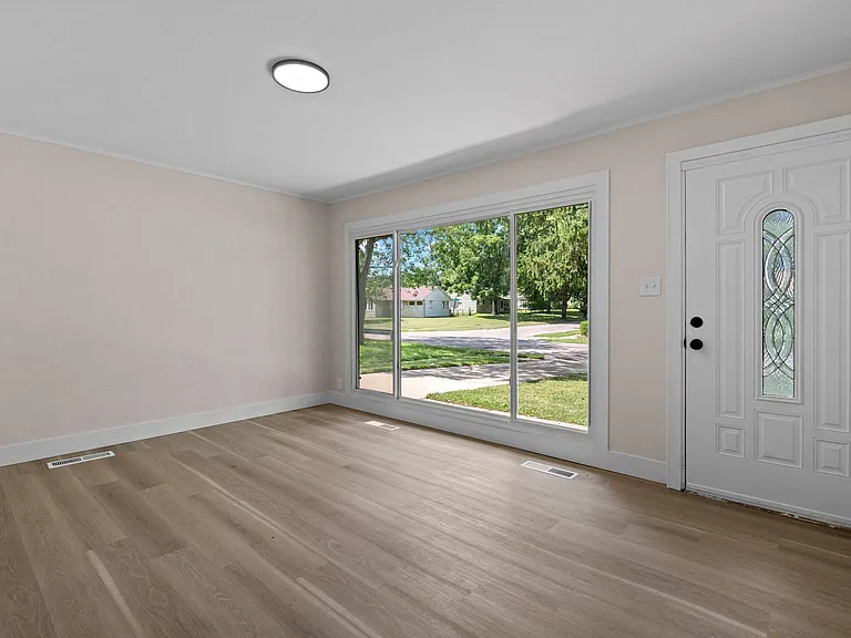 3722 Ark Ave — Photo 14