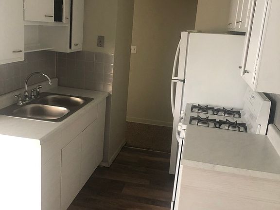 3rd image of 5420 N Kenmore Ave APT 308