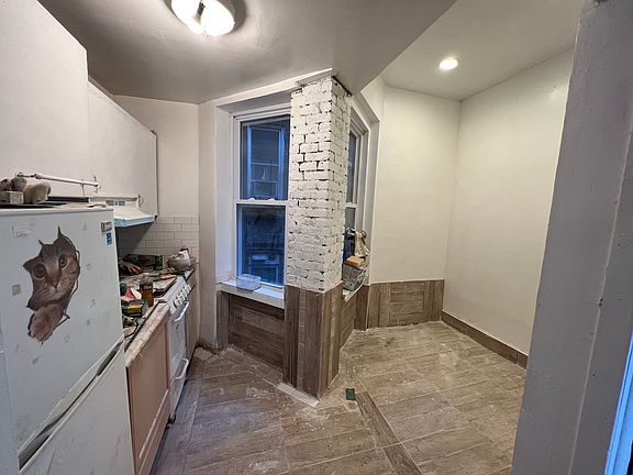 2nd image of 44 Canal St #4W