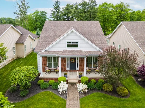 133 Saybrook Blvd, Columbiana, OH 44408