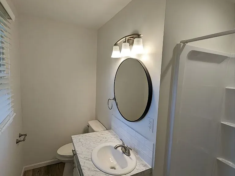 1424 E Hanover St — Photo 14