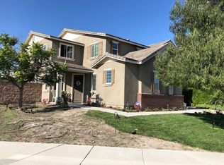 14728 Oak Leaf Dr, Corona, CA 92880