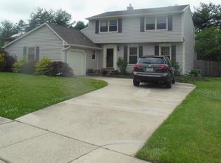 74 Bently Dr, Sewell, NJ 08080