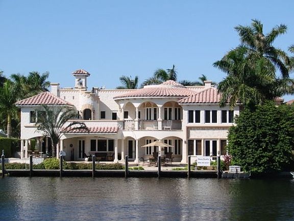 2nd image of 60 Royal Palm Dr