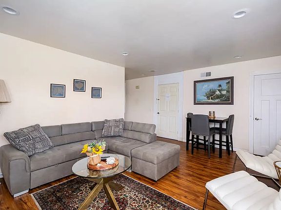 5th image of 4435 Summer Dr #1