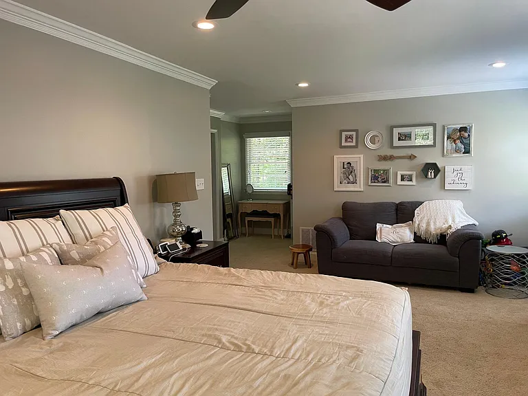 4050 Dresden Dr — Photo 25