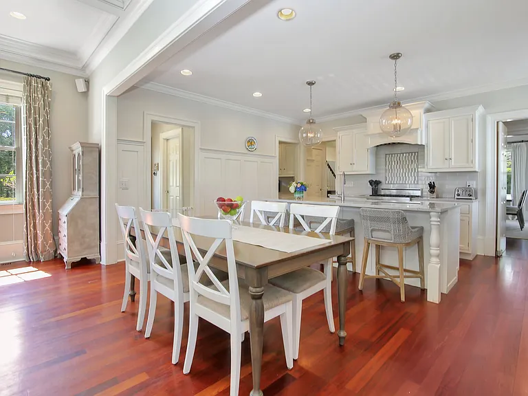 328 Sound Beach Ave — Photo 9