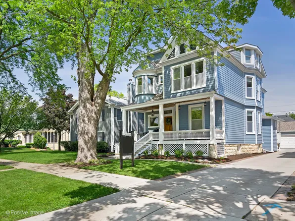 205 S Catherine Ave, La Grange, IL 60525