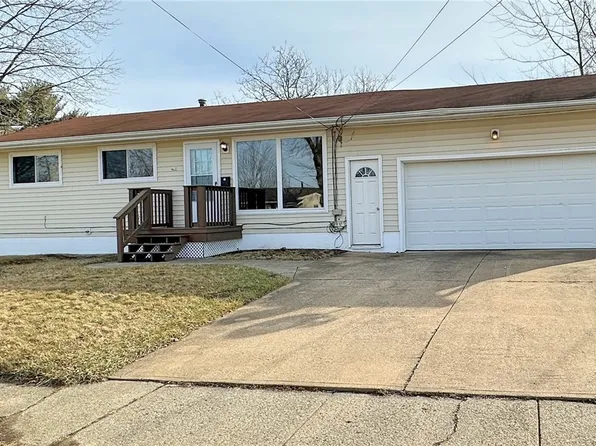 2966 Sahara Ave NE, Canton, OH 44705