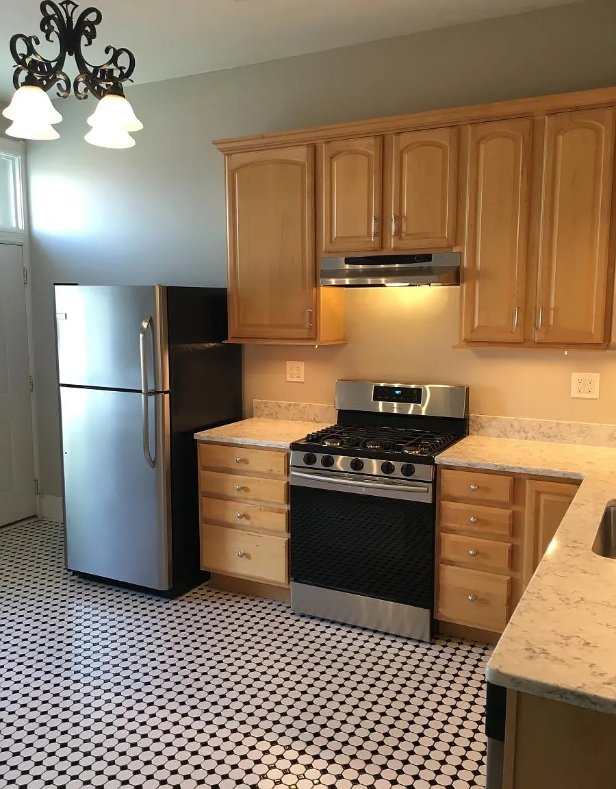 1712 S 10th Street — Photo 3