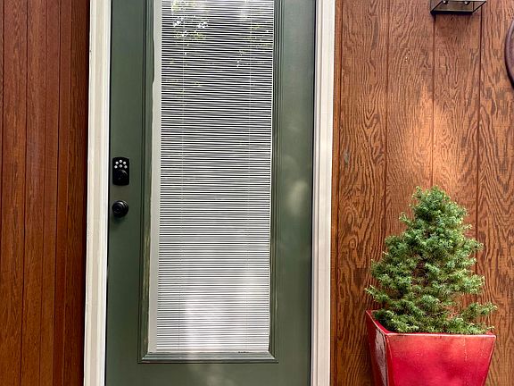 3rd image of 5344 Sleepy Hollow Dr