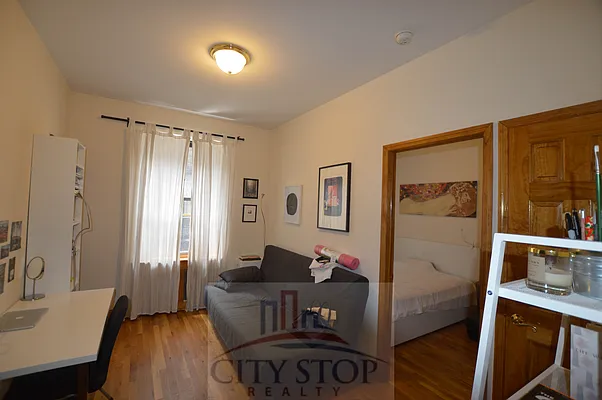 Rented by City Stop Realty | media 19