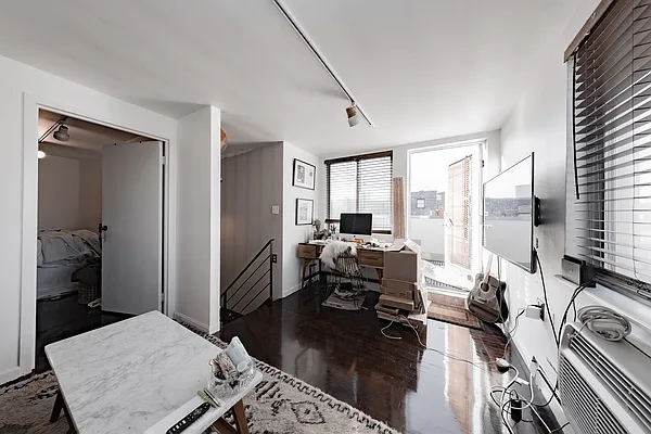 Rented by The Downtown LLC | media 48