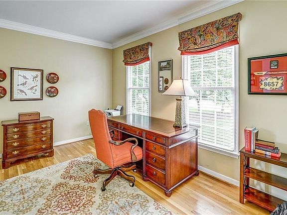 5th image of 12178 Manor Park Dr