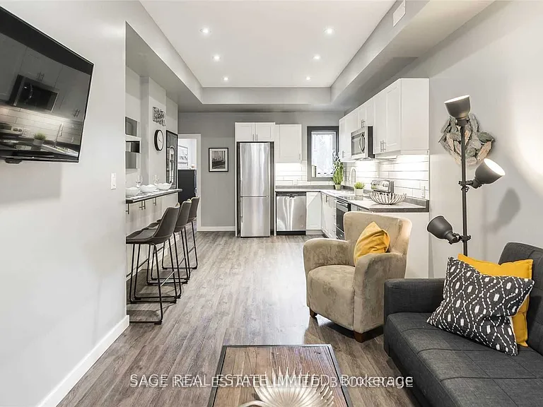 247 Lisgar St — Photo 3
