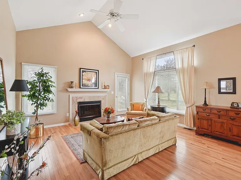 2799 Lochmoor Blvd — Photo 26
