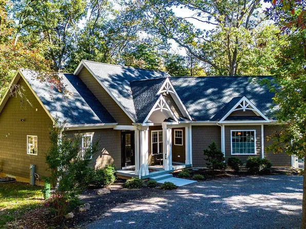 213 Blue Heron Dr, Westminster, MD 21157