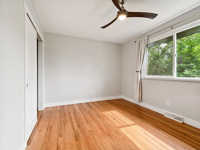 1631 S Allison St — Photo 9