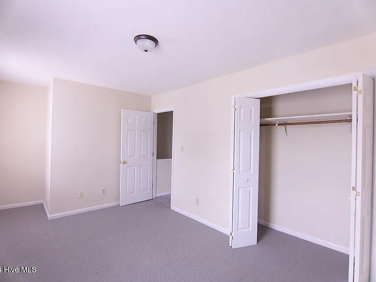 111 Concord Dr #C — Photo 8