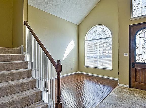 3rd image of 1936 Angel Falls Dr