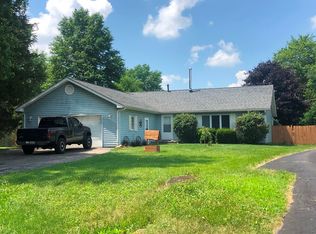 3415 Gold Finch Dr, Morris, IL 60450