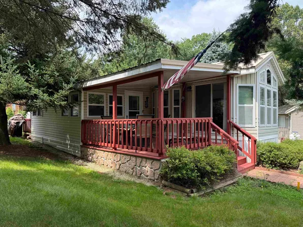 3rd Ln #6, Wisconsin Dells, WI 53965