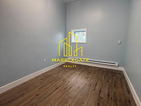 3rd image of 1034 S Orange Ave #Gll