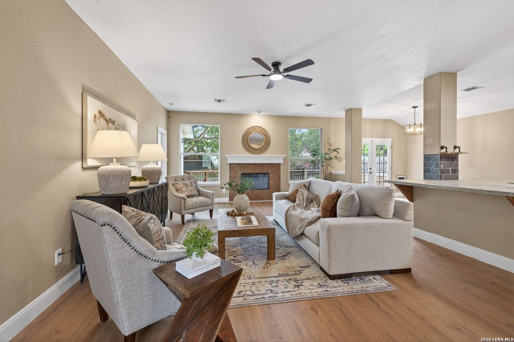 1640 Sunstone Cir, New Braunfels, TX - View 4