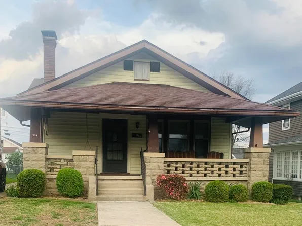 713 SE 1st St, Washington, IN 47501