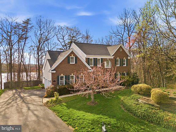 2nd image of 17988 Swans Creek Ln