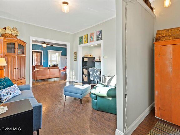 3rd image of 32 South Street