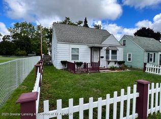 631 Maplehill Ave, Lansing, MI 48910
