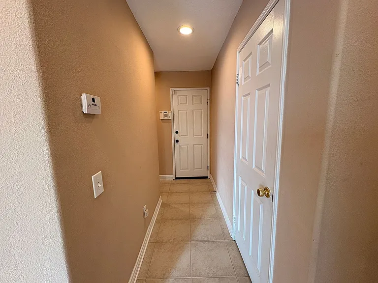 1456 Pinewood Dr — Photo 14