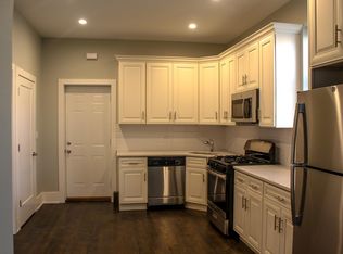 1708 W Nelson St #1, Chicago, IL 60657