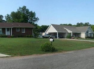 1204 Central Ave, Tuscumbia, AL 35674