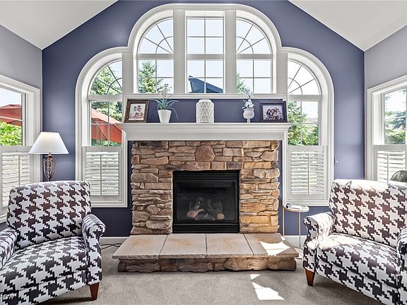 2nd image of 8288 Baythorne Dr