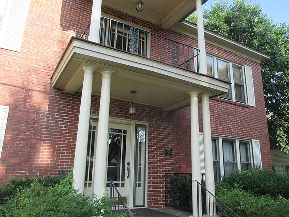 2nd image of 201 S Cravens St #2