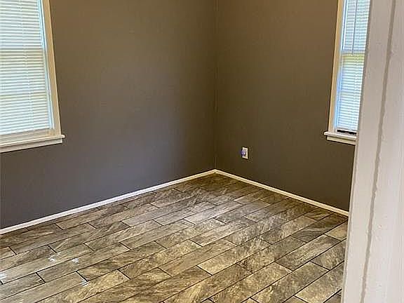 4th image of 4104 SE 41st St